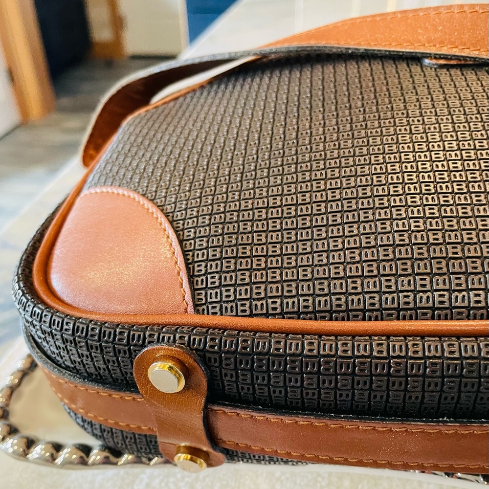 Bally Vintage Leather Crossbody Bag - Made in Italy with COA! - Picture 15 of 17